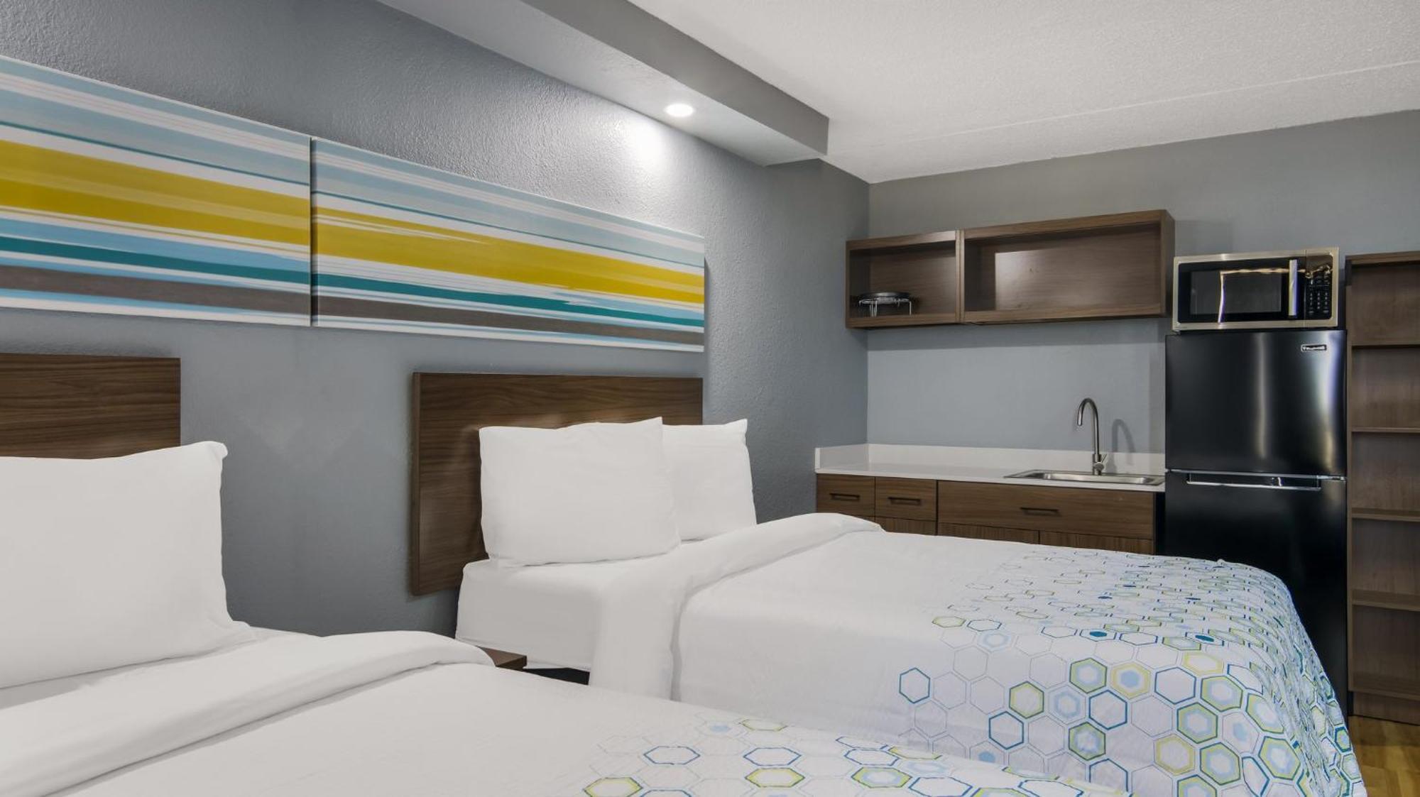 Hometowne Studios By Red Roof And Conference Center Chicago - N Aurora Naperville North Aurora Exteriér fotografie
